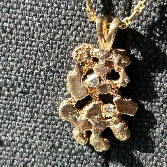 14K Gold Two Diamond Channel Set And Nugget Design Rectangular Pendant Unisex - Picture 8 of 11